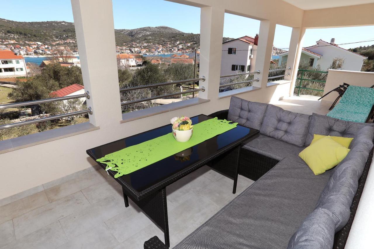 Apartament Vila Ivana Dolores Vinišće Zewnętrze zdjęcie