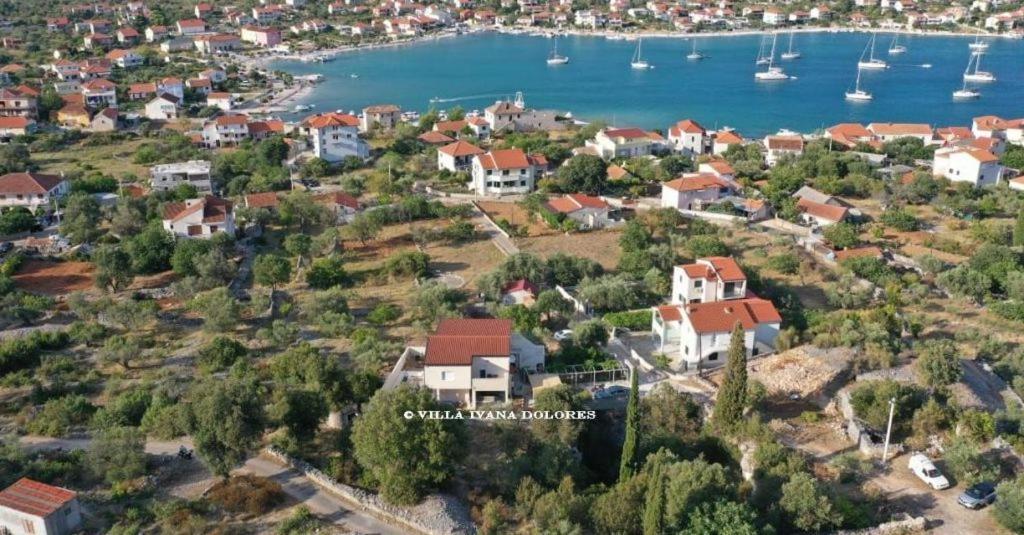 Apartament Vila Ivana Dolores Vinišće Zewnętrze zdjęcie